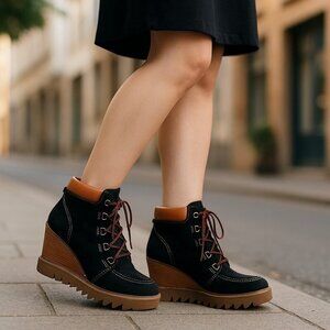 Sofft Underlyn Black Suede City Hiking Boots Wedge Heel Waterproof  9.5‎ New